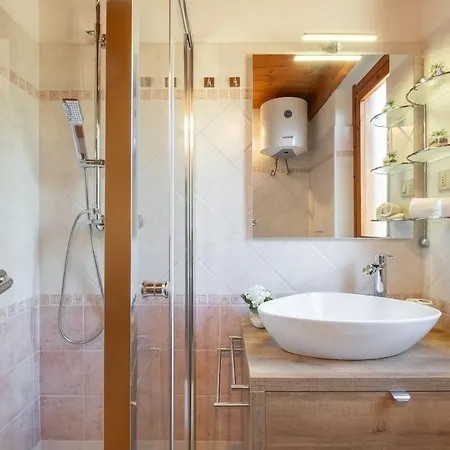 Charming Sea View, Modern House With Garden ,air Conditioning